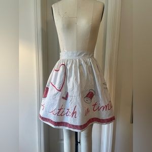 Vintage polka dot apron with pocket